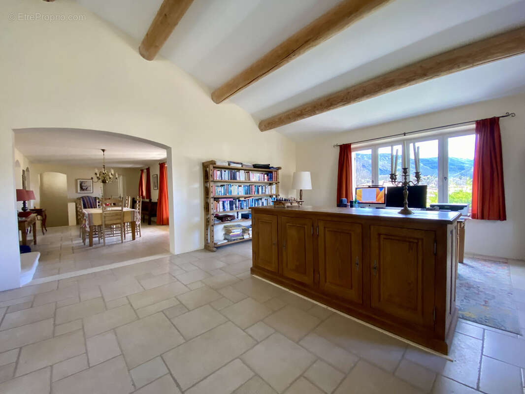 Maison à BUIS-LES-BARONNIES