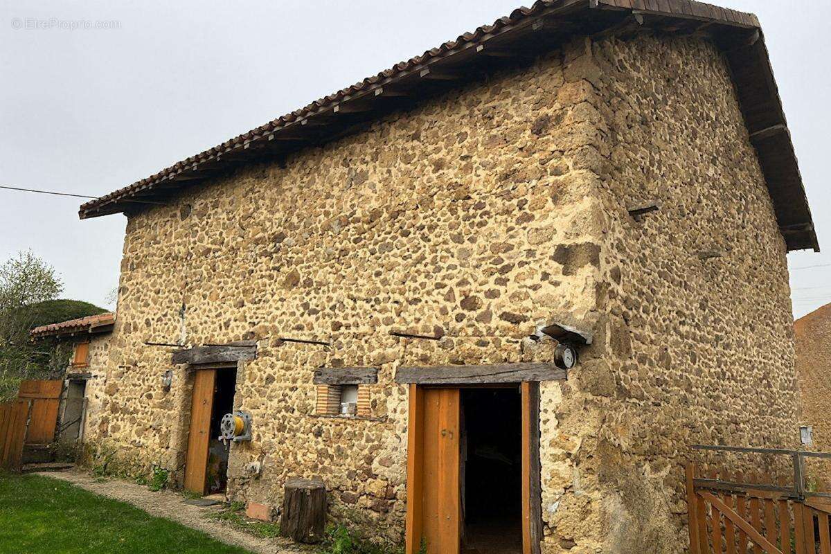 Maison à VAYRES
