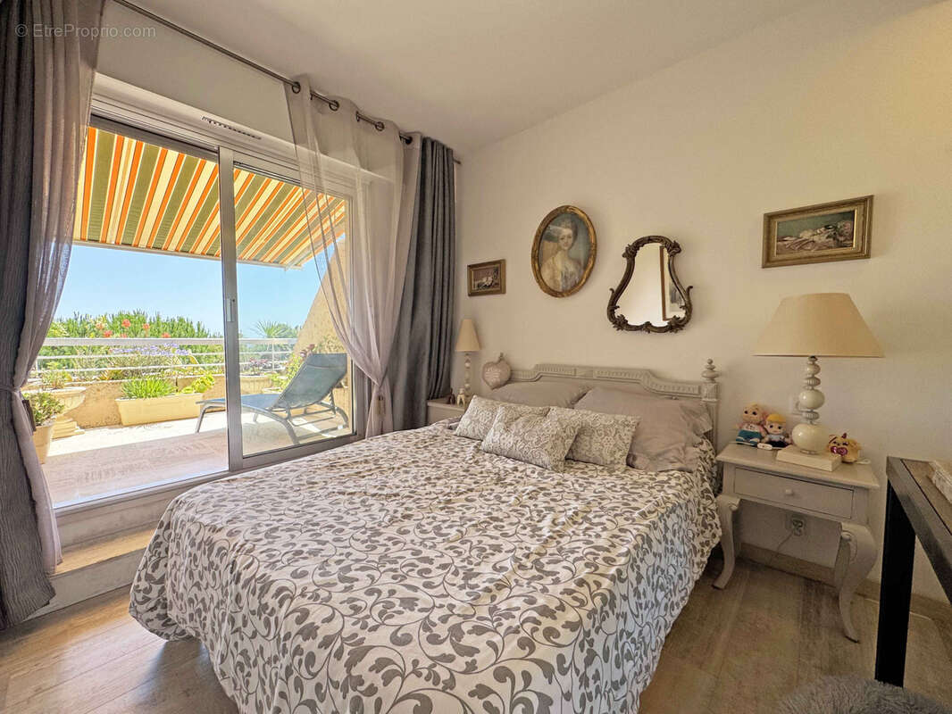 Vence - 2 pièces de 69,2 m2, terrasses de 22 m2 - Vue mer - photo 10