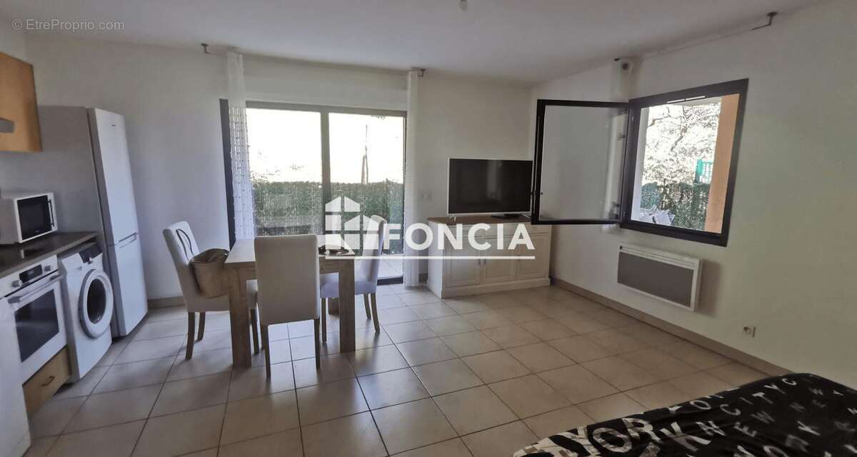 Appartement à HYERES