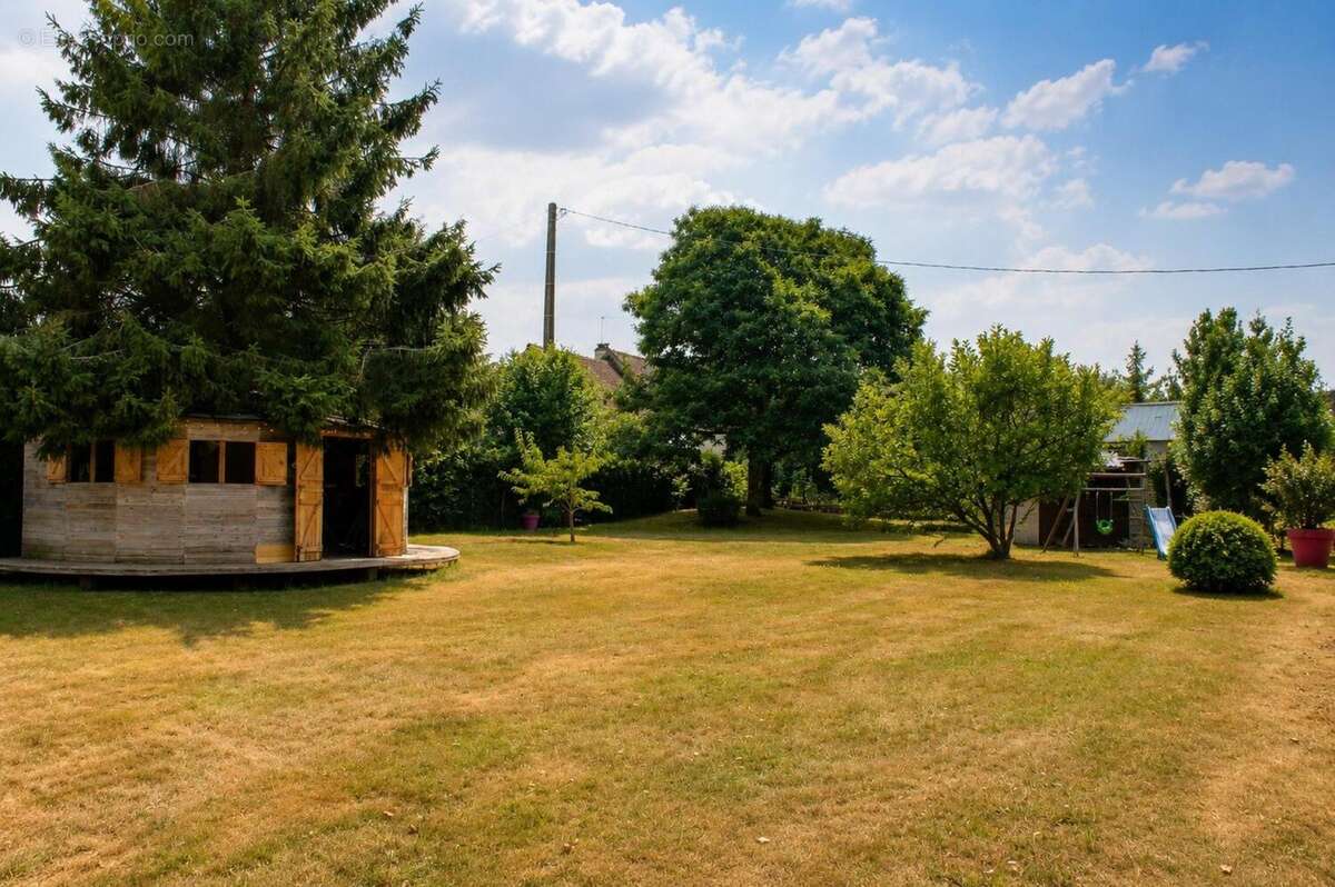 Maison 143 m² à Crulai  - photo 2