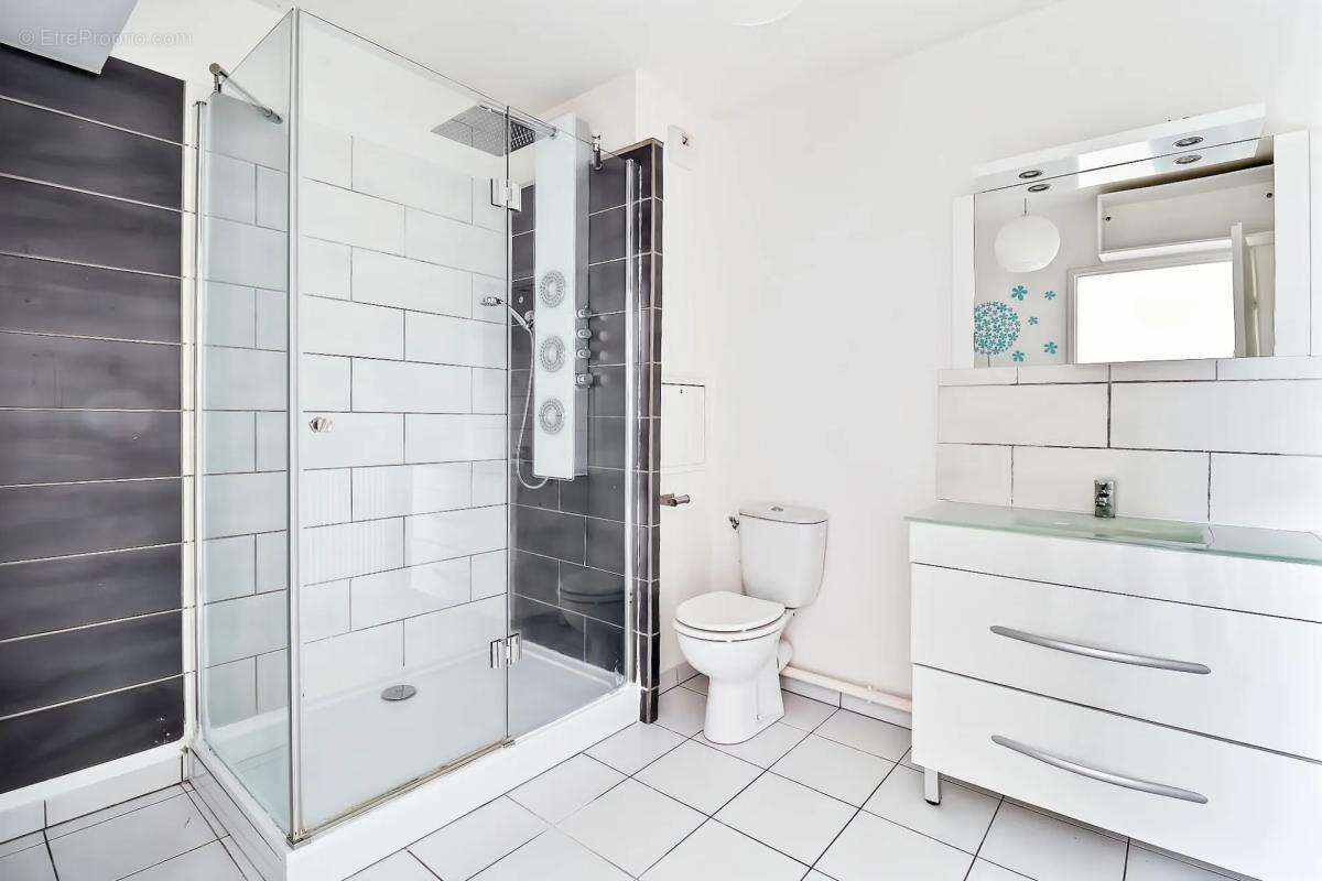 Appartement à SAINTE-GENEVIEVE-DES-BOIS