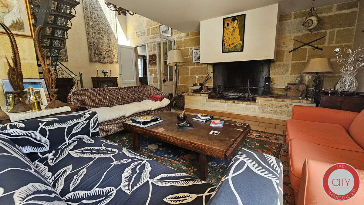 Maison à PUYNORMAND