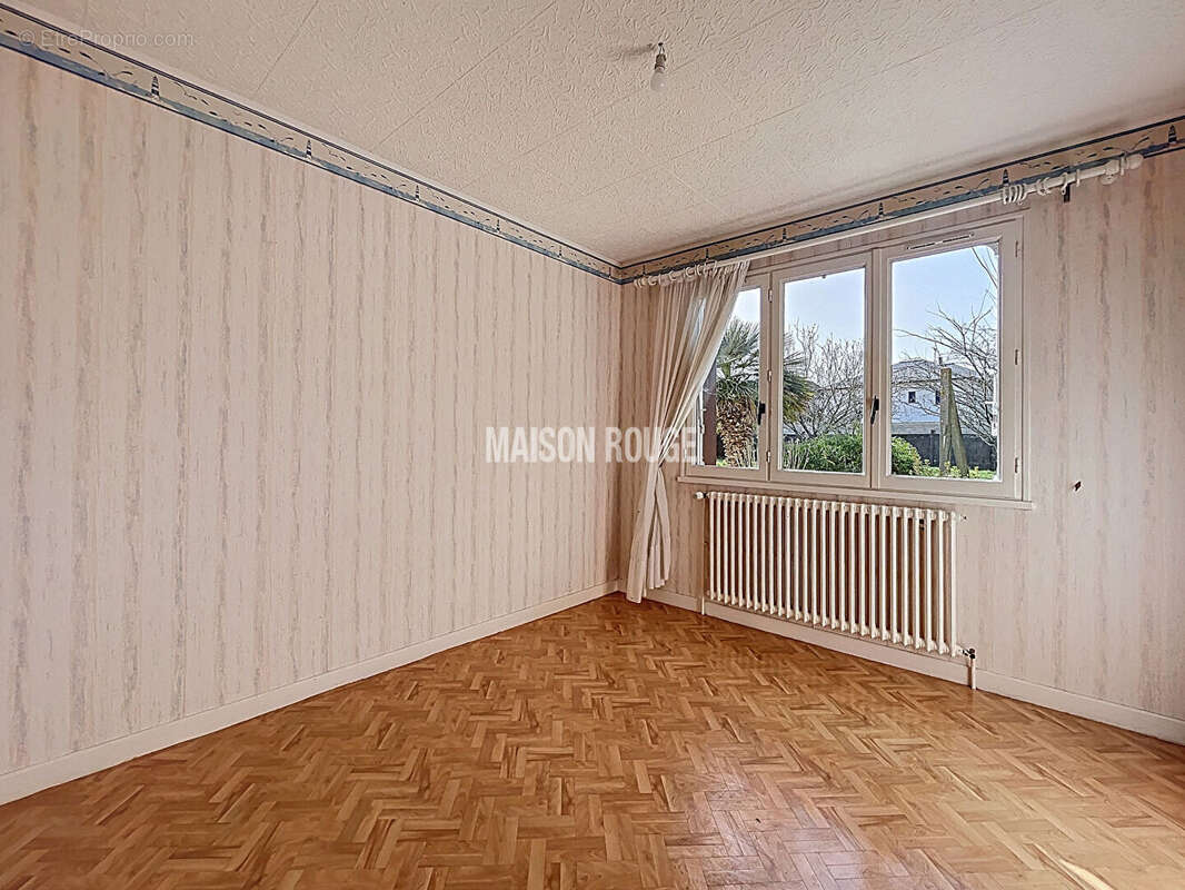 Maison à MINIAC-MORVAN