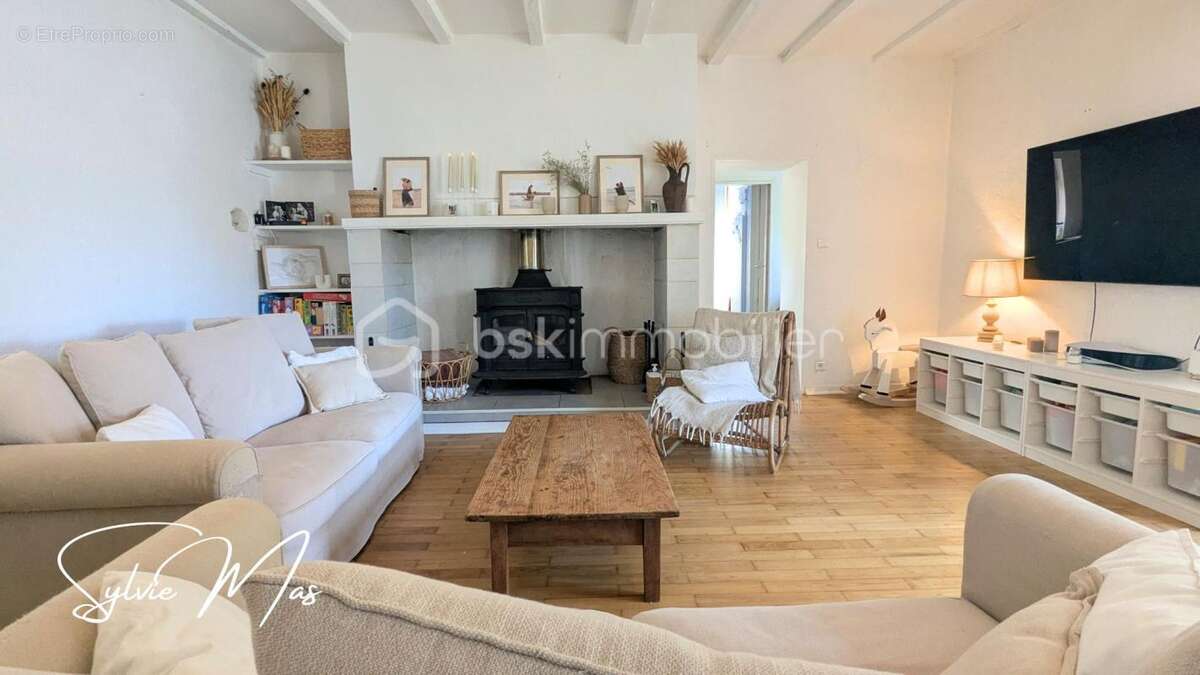 Maison à MONTAYRAL