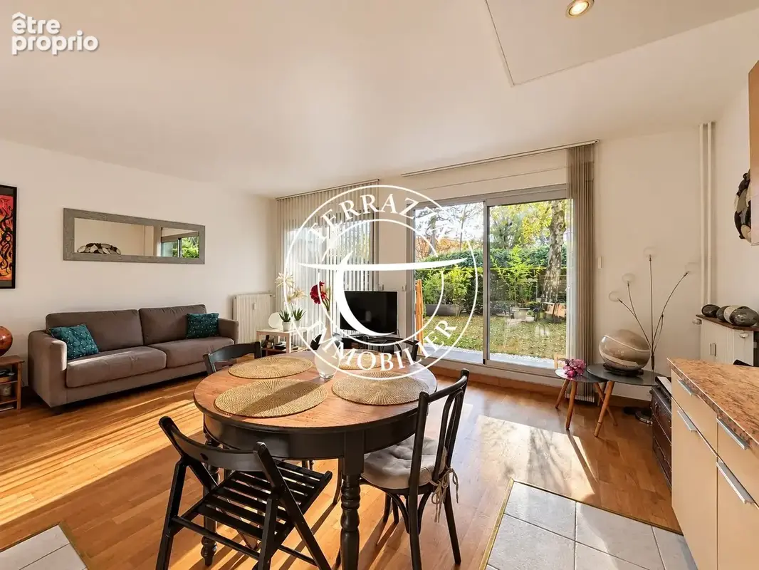 Appartement 3 pièces 65 m² à vendre à Saint-Germain-En-Laye (78100) - photo 2