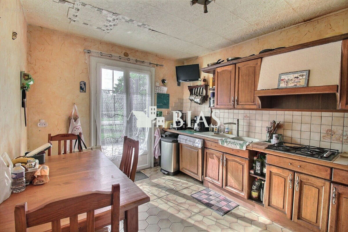 Maison à BOURG-ACHARD