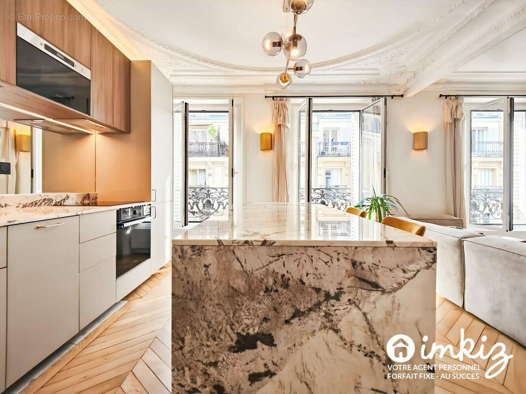 Appartement à PARIS-9E