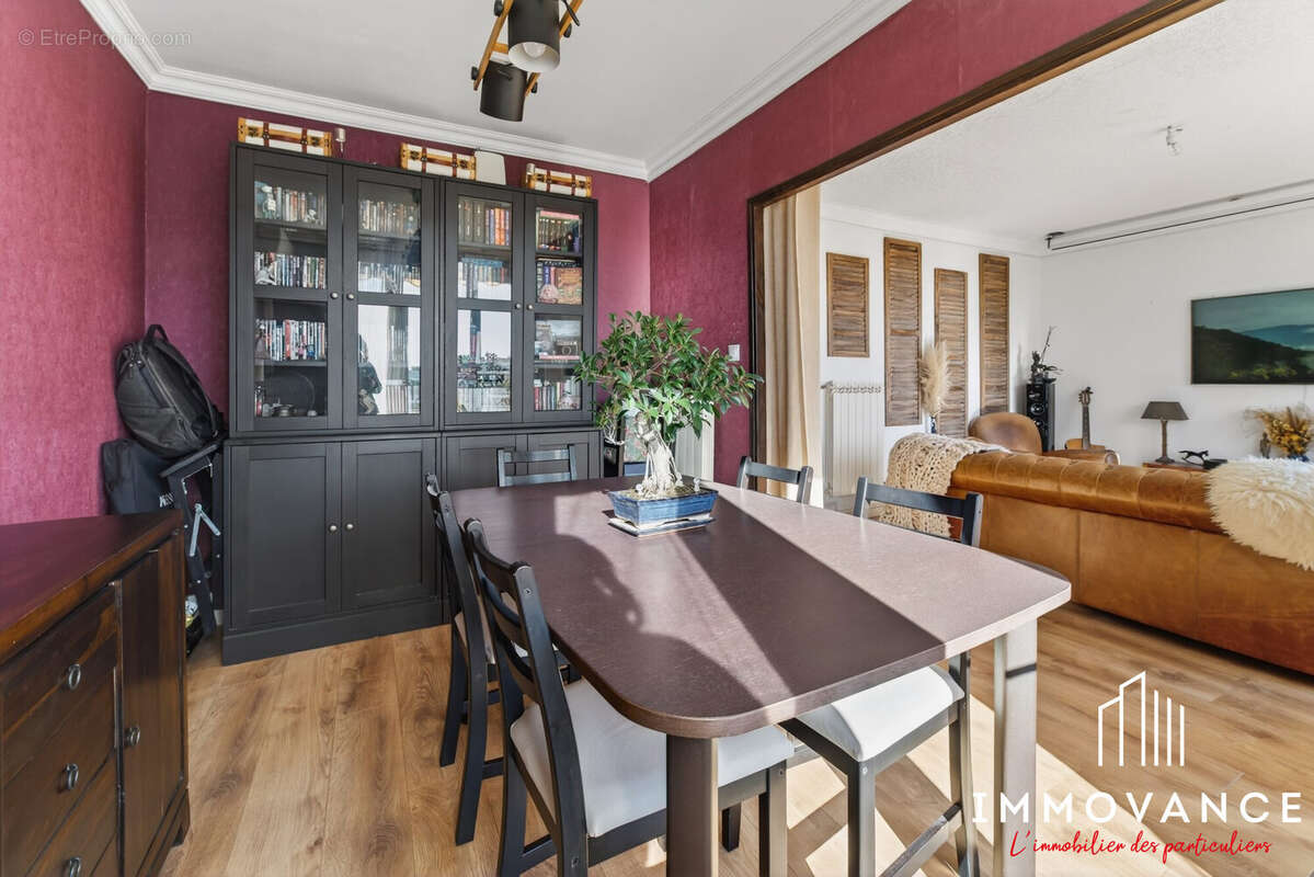 Appartement à CASTELNAU-LE-LEZ