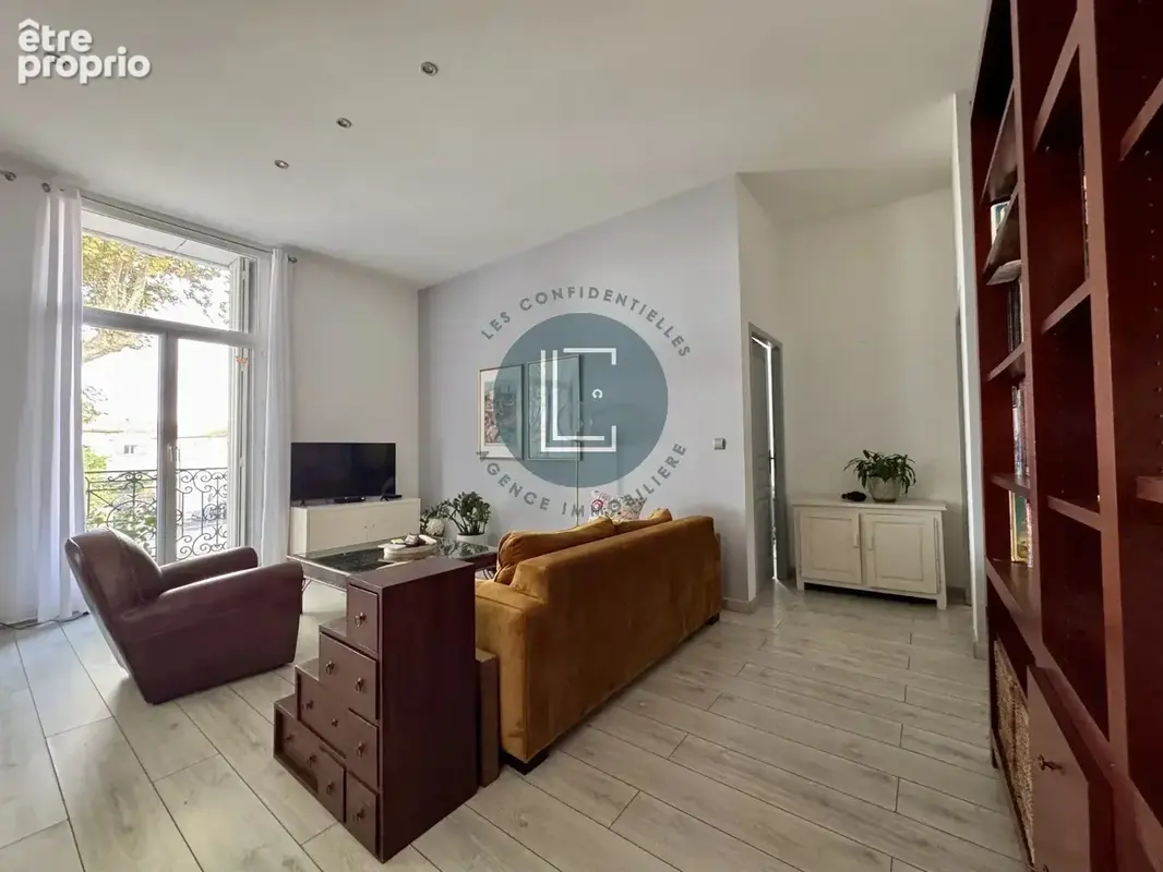 Mauguio centre - T4 89 m² de caractère avec parking privé - photo 7