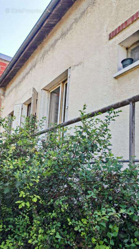 Maison à NUISEMENT-SUR-COOLE