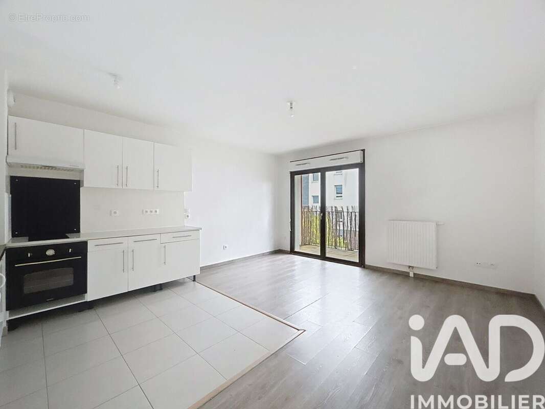 Photo 3 - Appartement à LES PAVILLONS-SOUS-BOIS