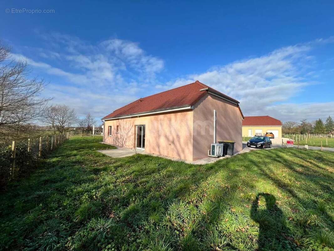 Maison à LONS-LE-SAUNIER