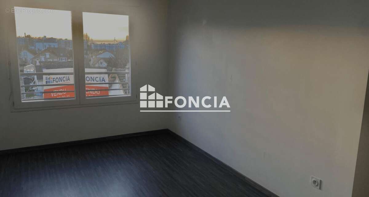 Appartement à LIMEIL-BREVANNES