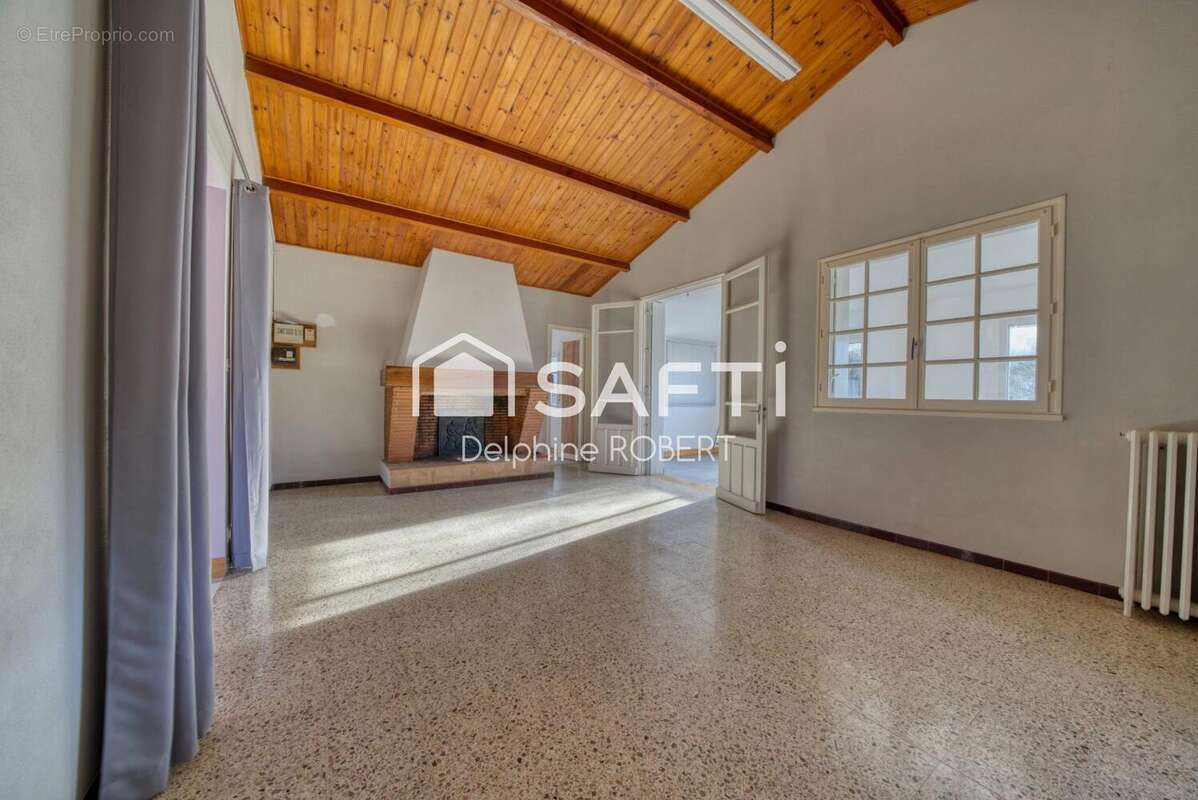Maison 100 m² à Le Douhet  - photo 4