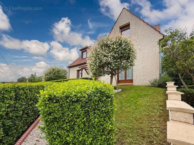 Maison à MONCHY-SAINT-ELOI