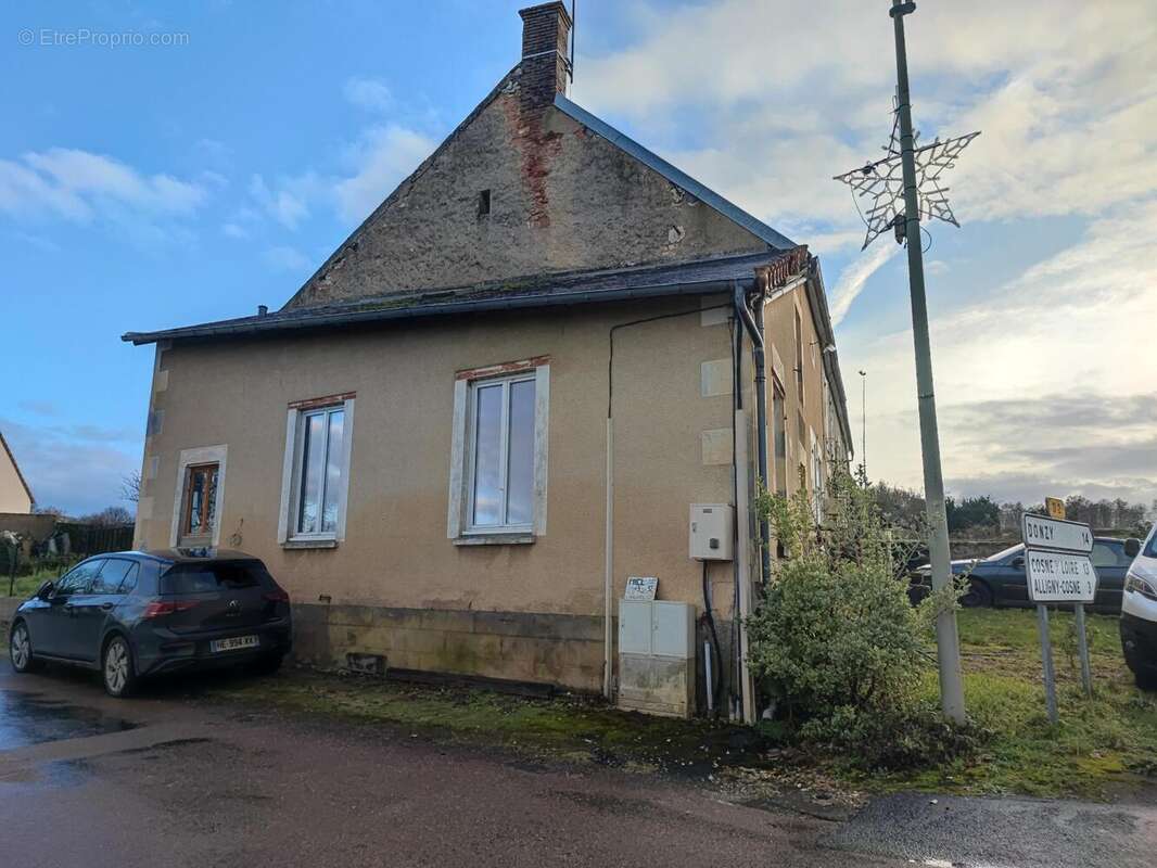 Maison 50 m² à Saint-Verain  - photo 8