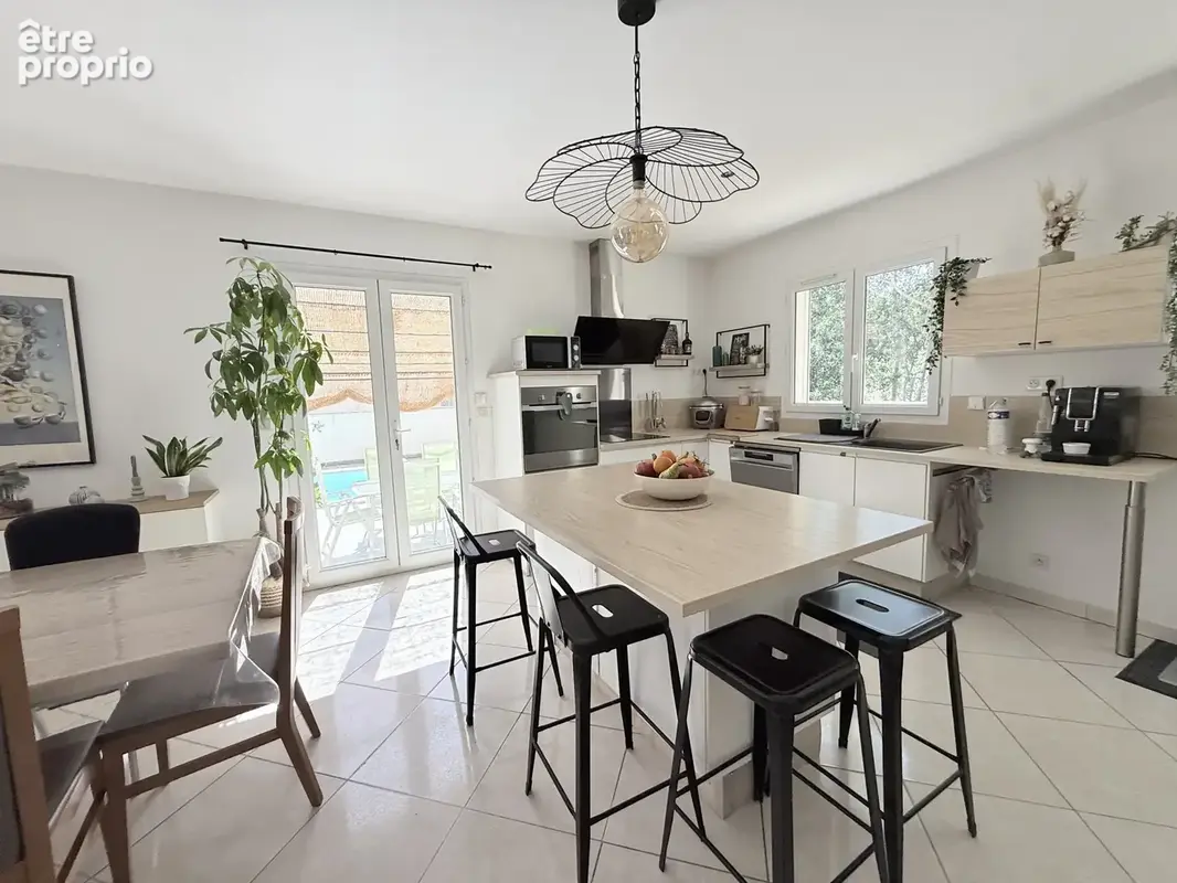 Aigues-mortes   belle villa individuelle de 155 m2 avec piscine - photo 3