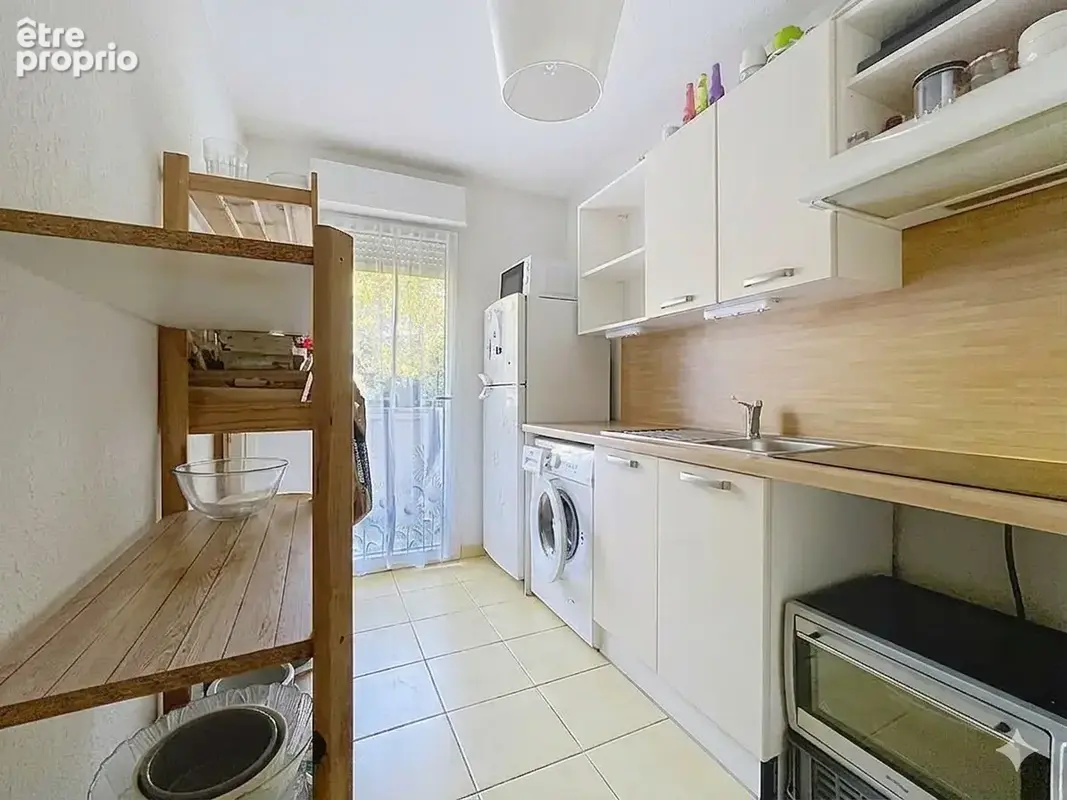 Appartement t2 de 48,24 m2 avec terrasse, cave et deux parkings   mougins le haut - photo 3