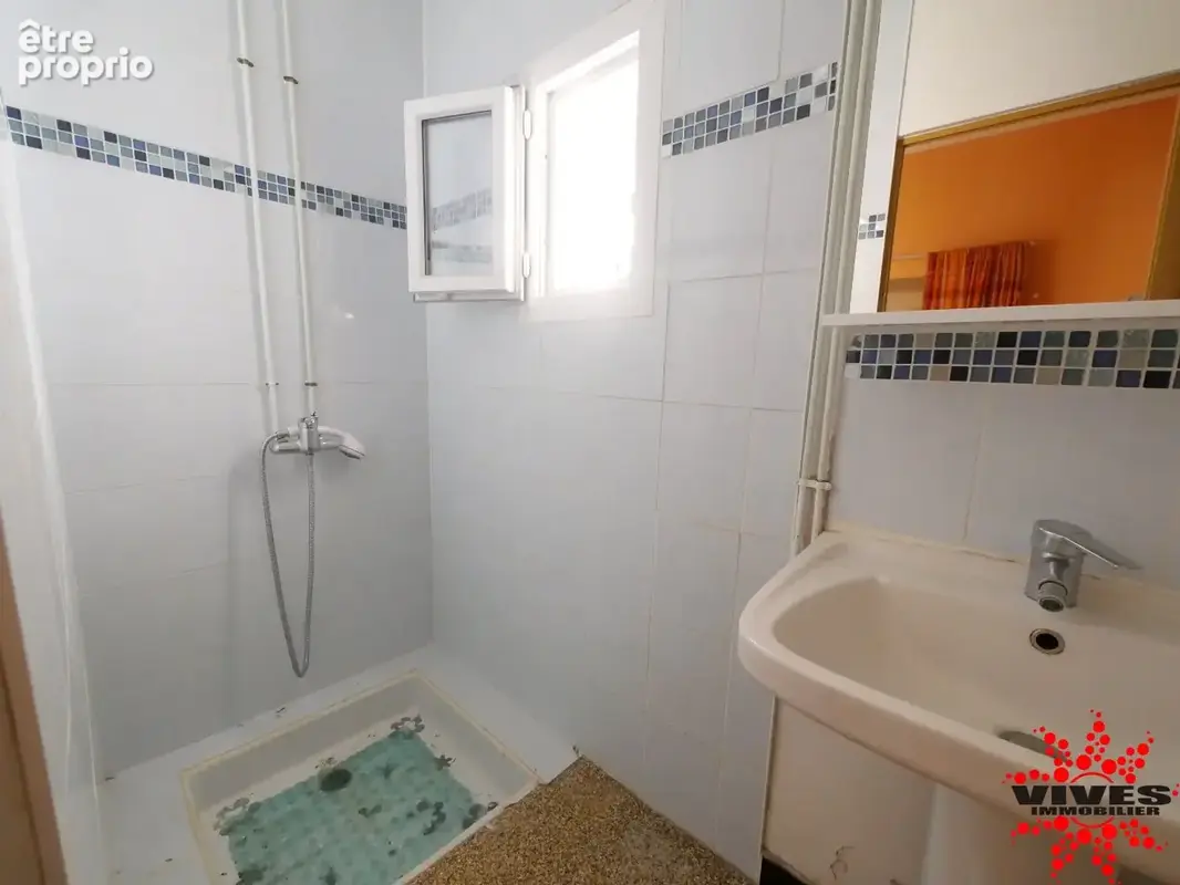 Maison de village T3 avec cour et fort potentiel  Capestang - photo 5