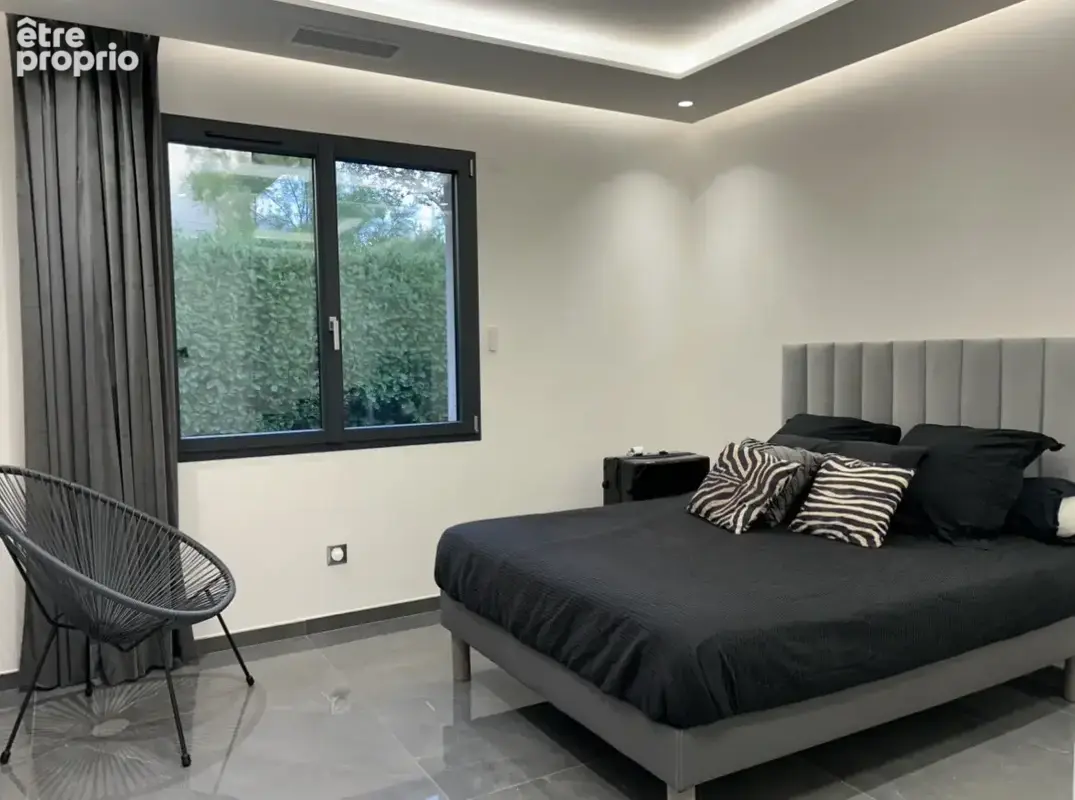 Maison contemporaine d exception - 160m2 - 4 chambres et piscine - photo 15