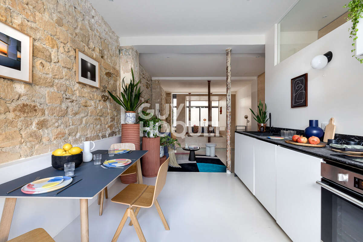 Appartement à PARIS-20E