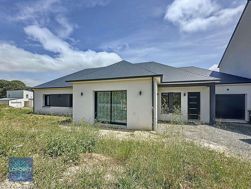 Maison à LA CHAPELLE-JANSON