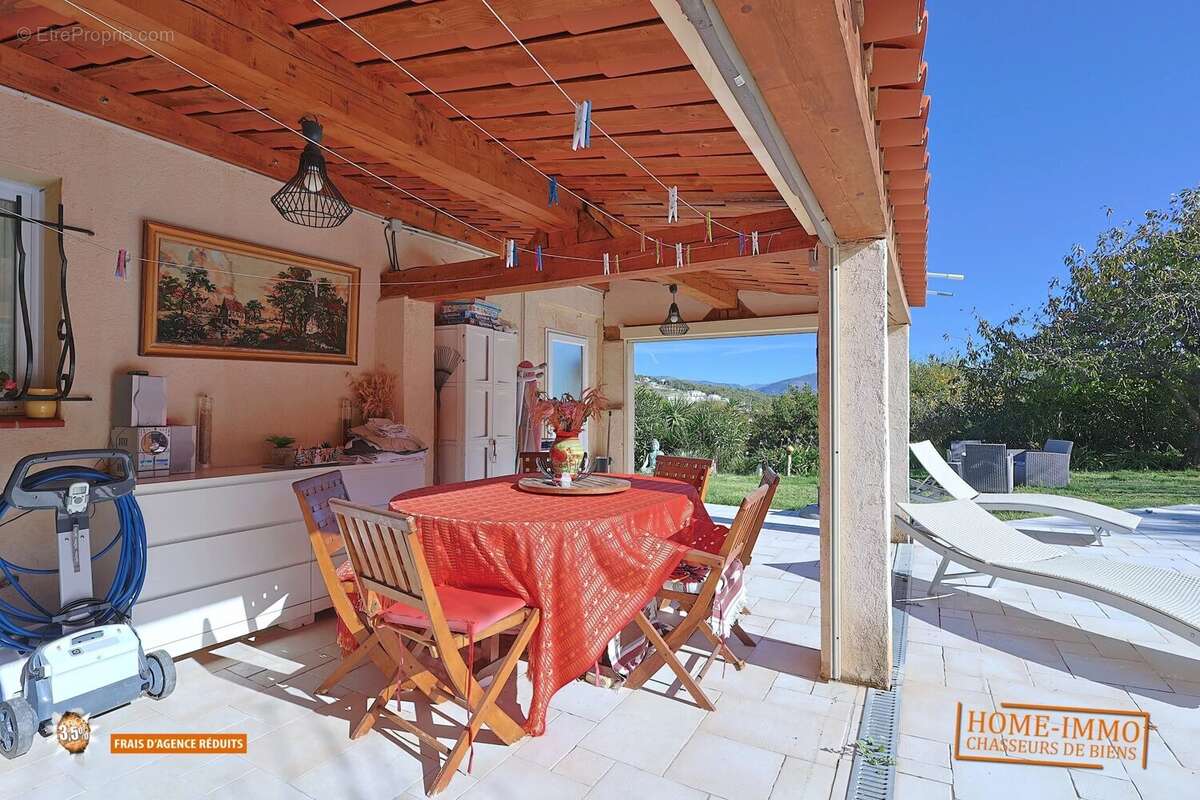 Maison à SAINT-JEANNET