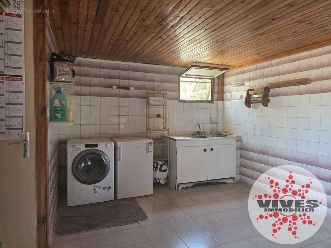 Villa rénovée T4 avec grande partie aménageable. - photo 11