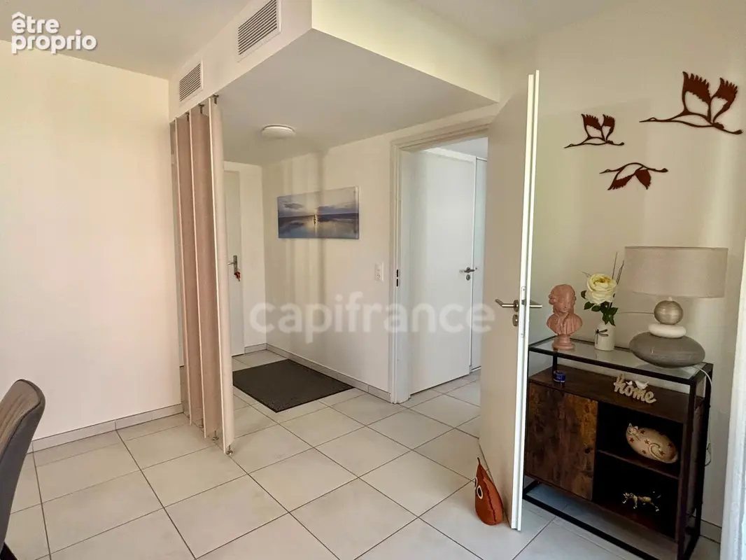 Appartement à vendre 4 pièces HYERES (83) - Plain pied - 2 parkings - 2 terrasses - photo 17