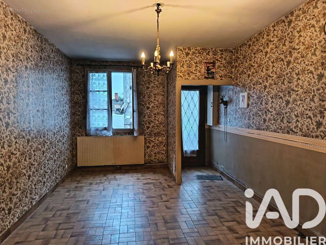 Maison 110 m² à Coutras  - photo 3