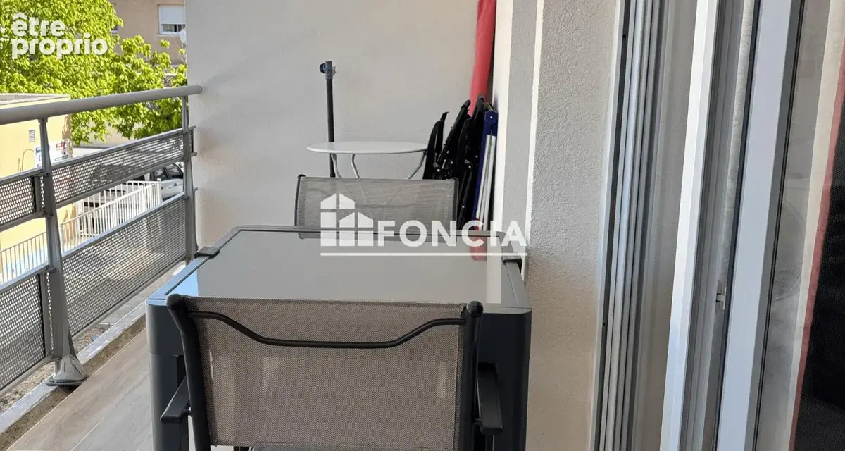 FRONTIGNAN T2 TERRASSE, 2 parkings privés- Piscine - photo 2