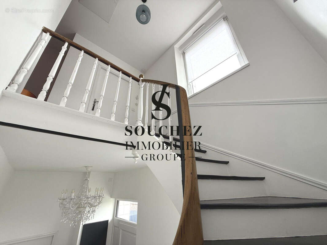 Maison à ANZIN-SAINT-AUBIN