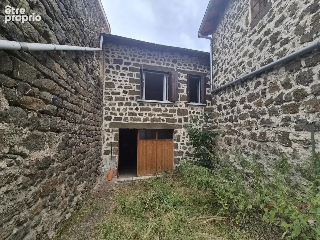 Polignac,maison de bourg sur 2 niveaux avec ascenceur - photo 9