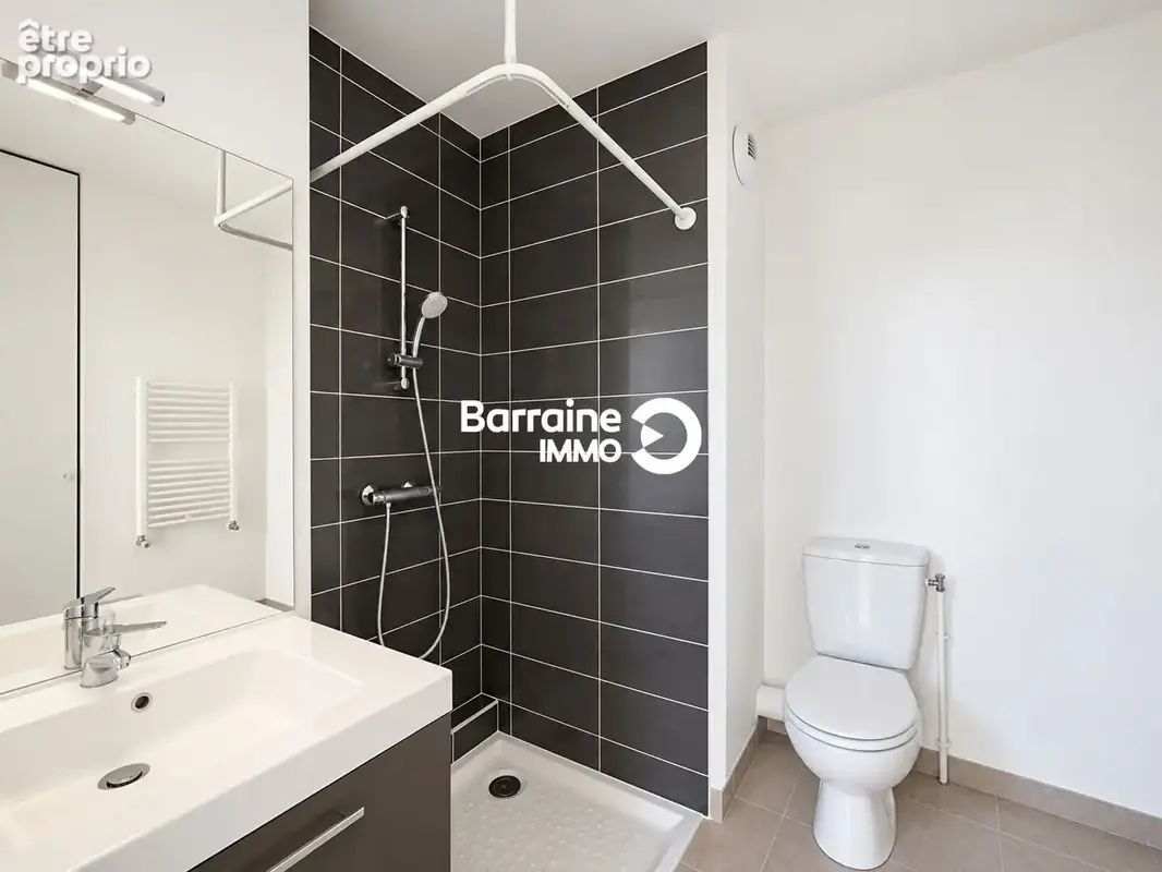 Exclusivité a vendre brest capucins appartement t2 41,33 m² balcon 24 m² parking privé cave - photo 15