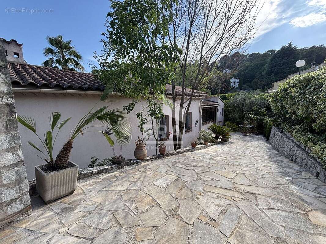 Maison à LA COLLE-SUR-LOUP