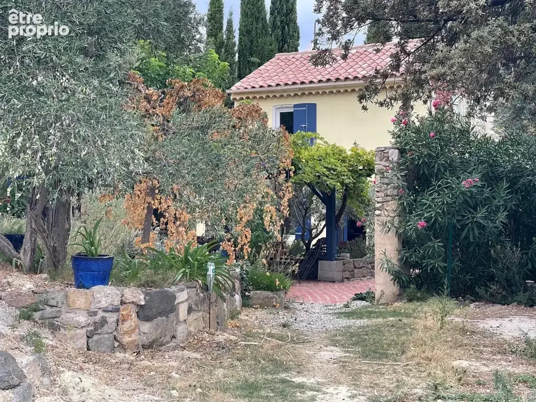 Maison de campagne sur 16 000m² de terrain avec piscine - photo 2
