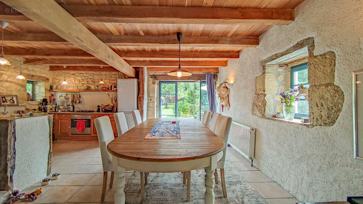 Maison à BAGAT-EN-QUERCY