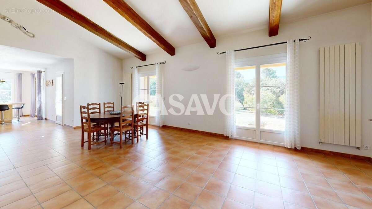 Maison à POURRIERES