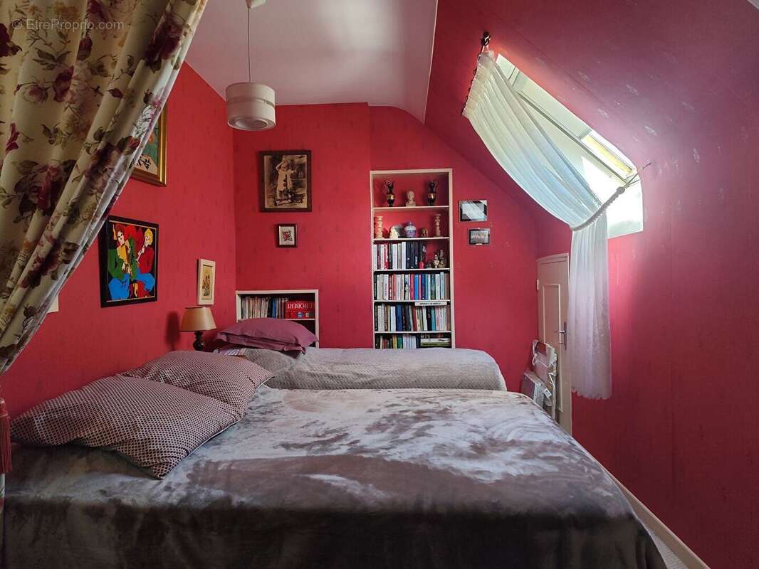 Maison à LE POULIGUEN