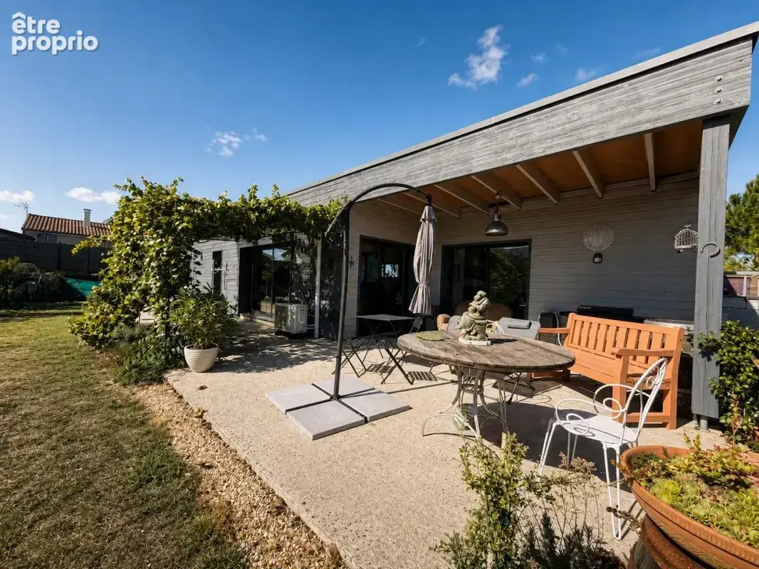 Maison de 4 pièces de 90 m² située à Duras - photo 12