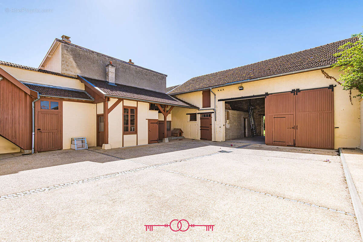 Maison à BEAUMONT-SUR-VESLE