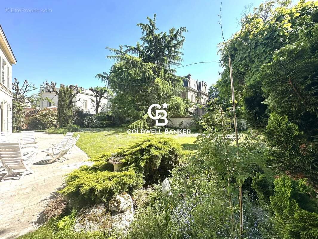 Maison à LE VESINET