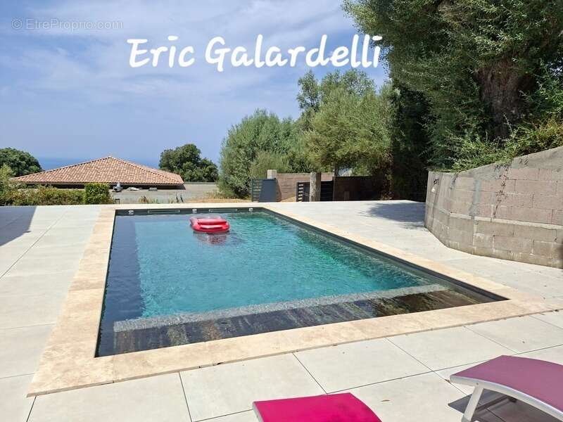 À vendre – Charmante villa 3 pièces avec piscine et vue panoramique sur le golfe du Valinco – Viggianello (20) - photo 2