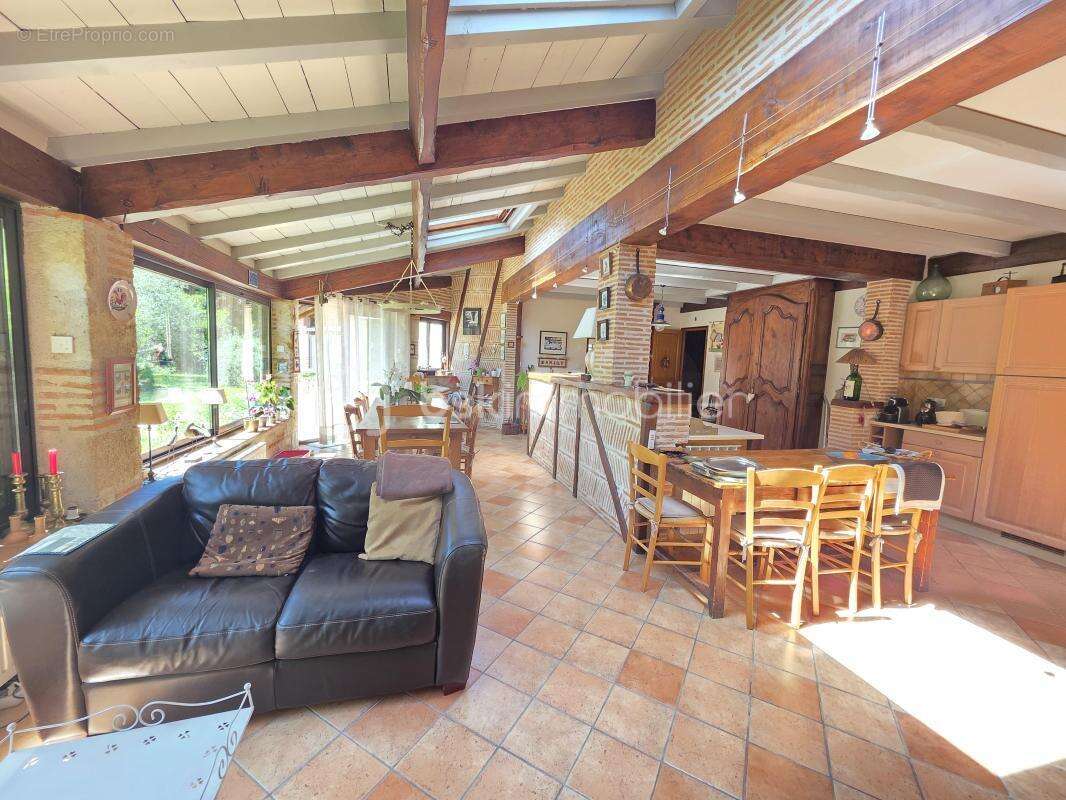 Maison à BRAX