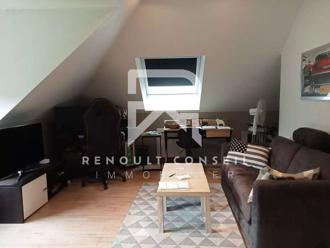 Maison à FONTAINE-SOUS-JOUY