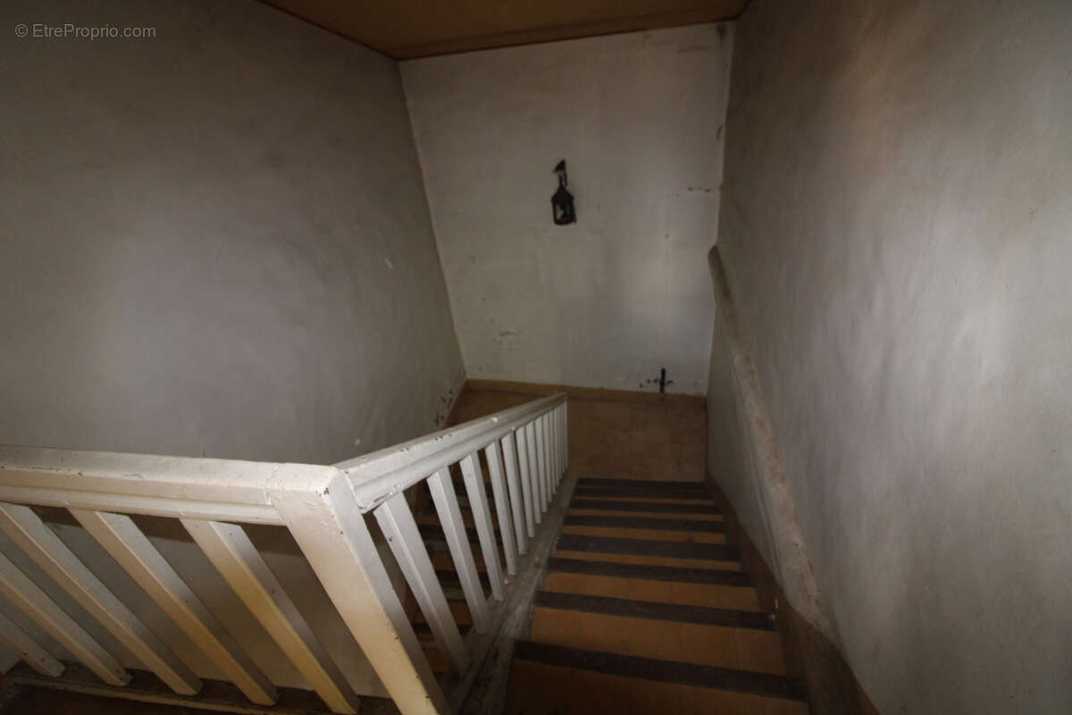 Maison à SAINT-CHRISTOL-LES-ALES