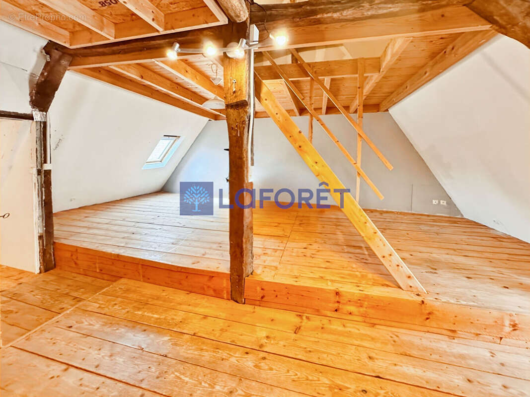 Maison à AZAY-LE-RIDEAU