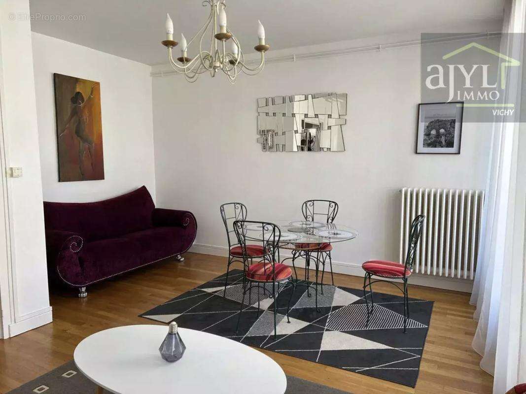 Appartement à VICHY