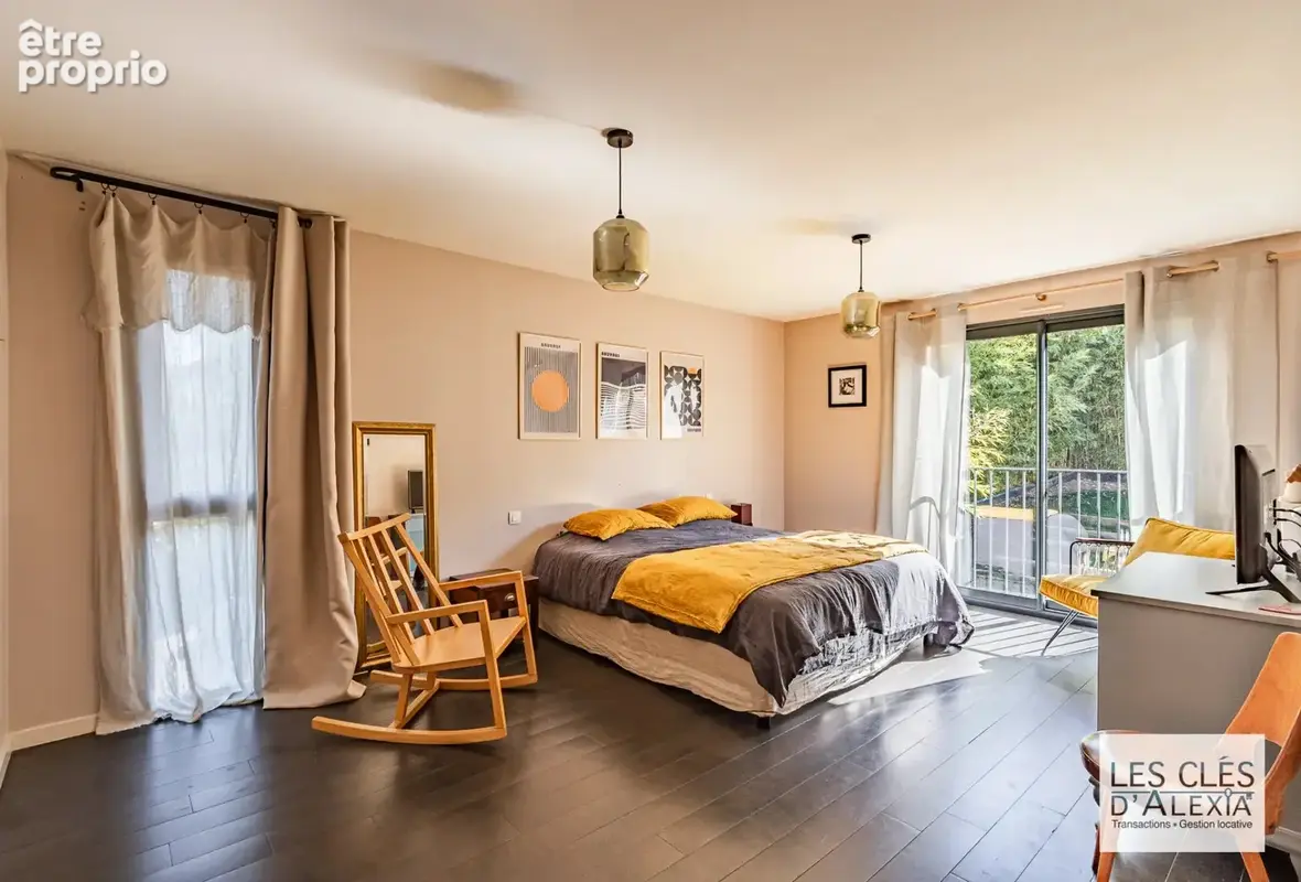 Saint-romain-au-mont-d’or – maison contemporaine aux volumes remarquables, jardin et piscine - photo 12